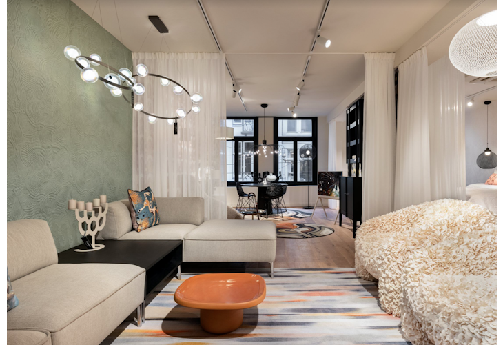 Retail design by Studio Königshausen. The Moooi brand transitioned its location from Westerstraat to Utrechtsestraat in a renewed retail experience that focusses on consumer in stead of business to business clients. 